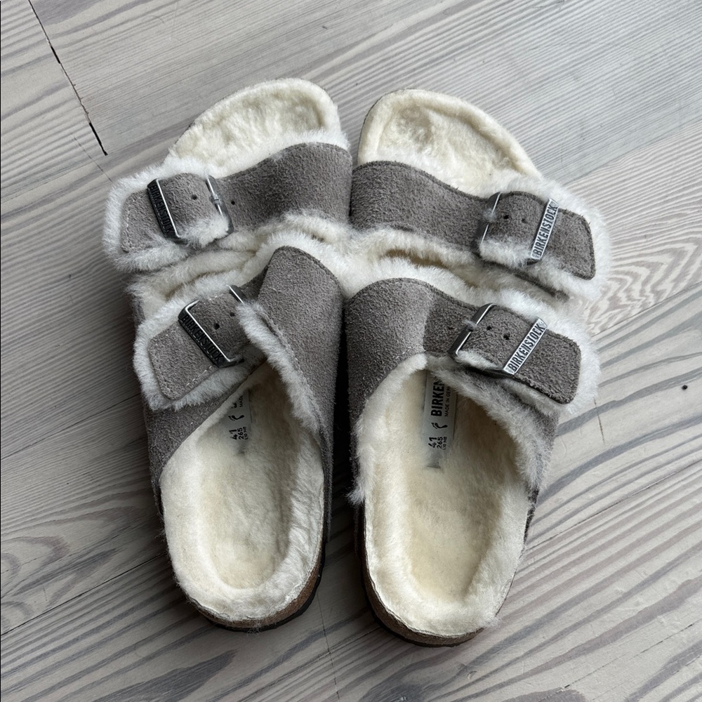 NEW Birkenstock Shearling-Lined sandals